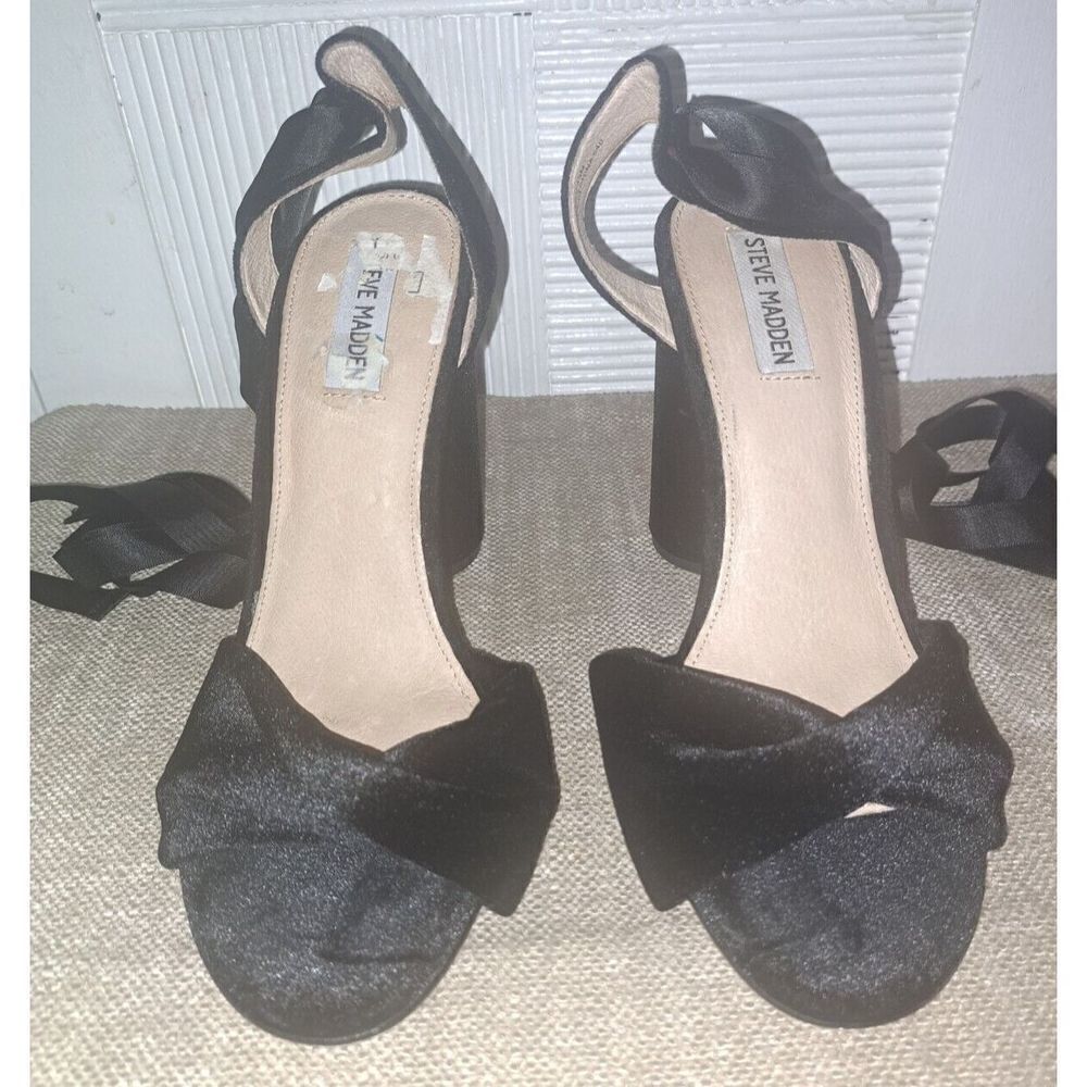 Steve Madden Heels Women Clary-V Size 10‎ BLACK Velvet Lace Up Black Heels